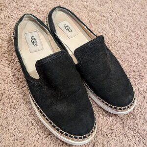 UGG Caleel Slip on Sneakers size 8